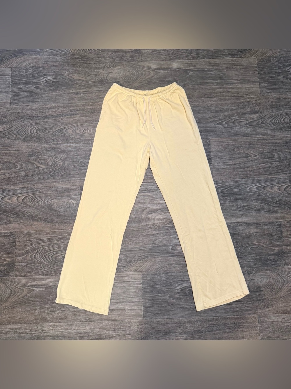 *like new* brandy melville butter yellow straight leg 100% cotton sweatpants